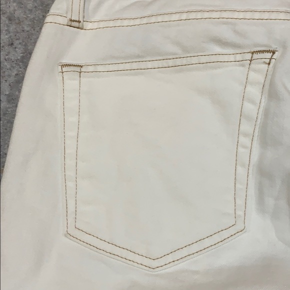 ❌ SOLD ❌ {AG} Tellis 33X33 White AG-ED Denim - Picture 8 of 8